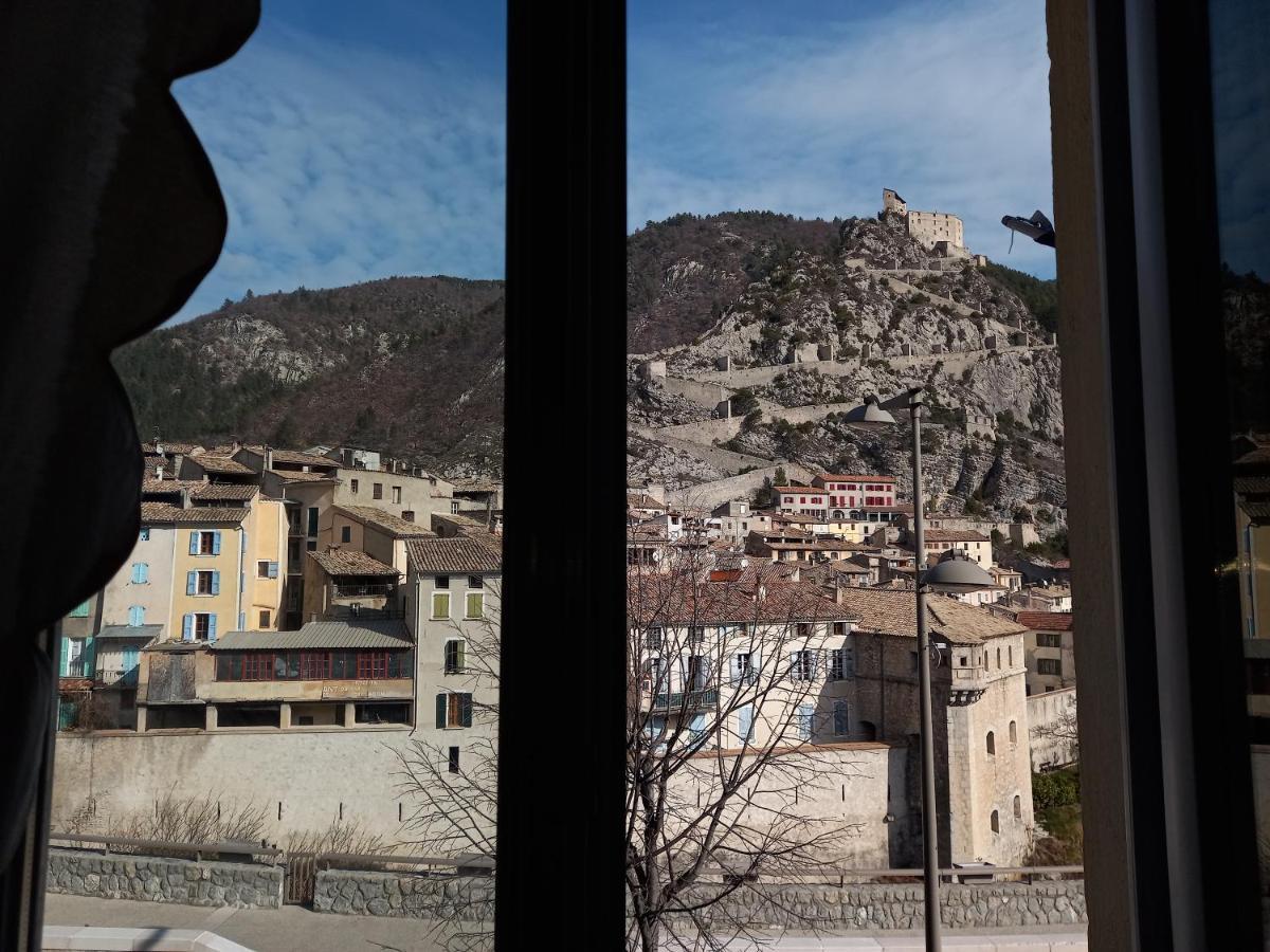 Hotel Le Vauban Entrevaux Dış mekan fotoğraf
